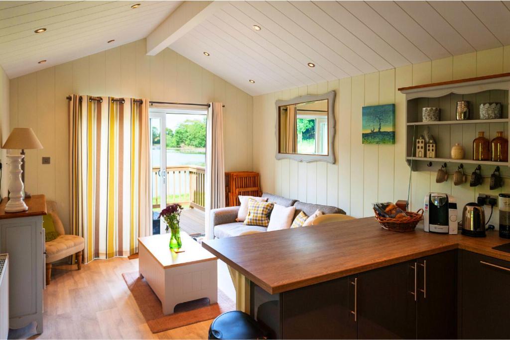 The Lodge By The Lake, Dunbar Buitenkant foto